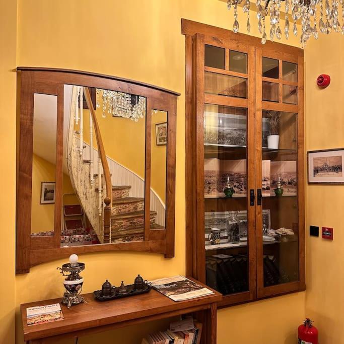 Beyoglu'nun Kalbinde Yueksek Tavanli Apartment *