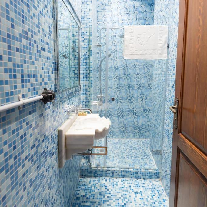 Apartment Beyoglu'nun Kalbinde Yueksek Tavanli *